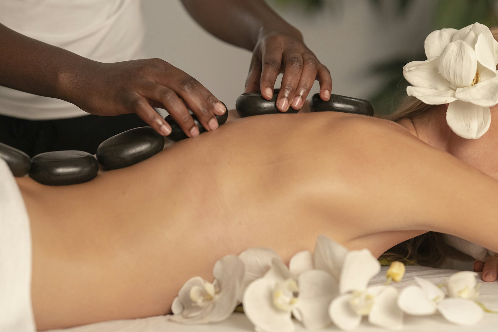 Massage & spa